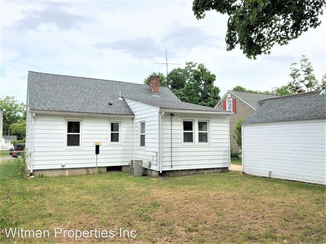 Building Photo - 3 br, 1 bath House - 104 Grandview St