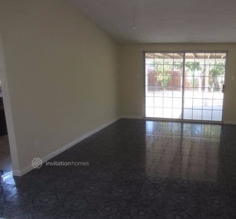 Foto del edificio - 8959 Haskell St
