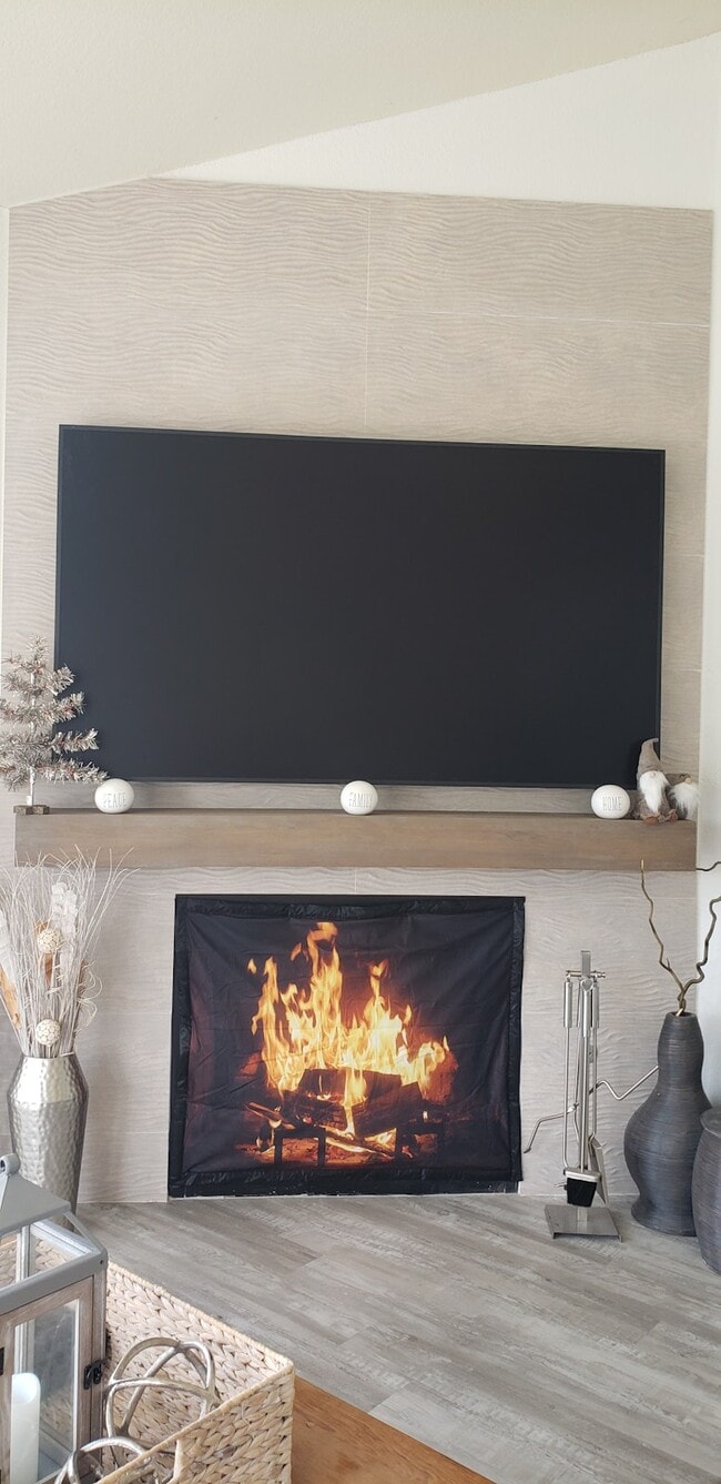 Foto del edificio - 26035 Heartwood Dr