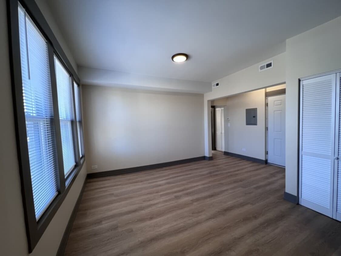 Building Photo - 9635 S. Forest Ave. Unit 1 Chicago, IL 60628