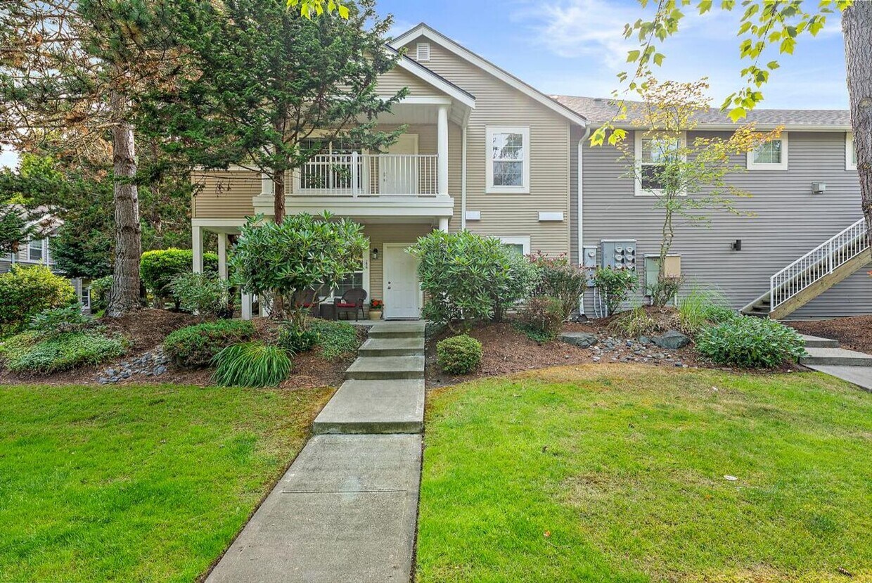 Foto principal - Charming 2 Bed Condo in DuPont | Fresh Pai...