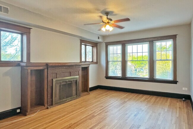 Foto del edificio - 730-734 Carpenter Ave.