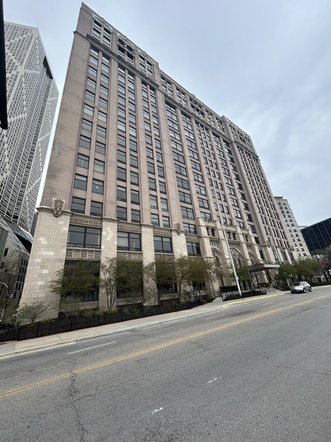 Foto del edificio - 680 N Lake Shore Dr