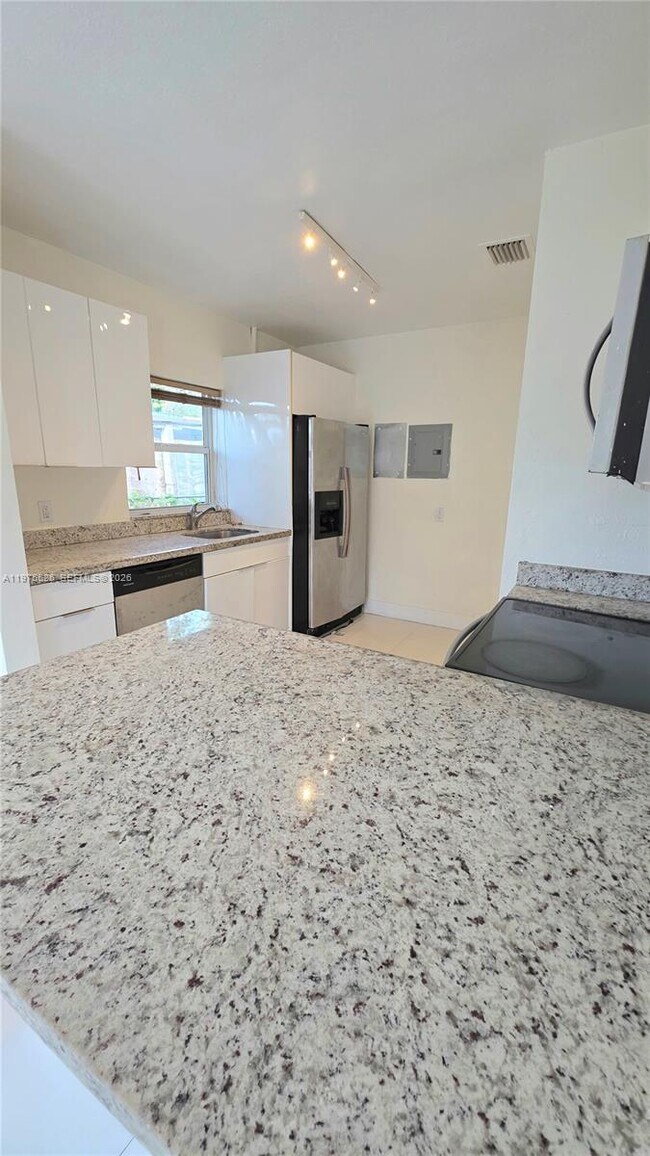 Building Photo - 5715 NW 6th Ave