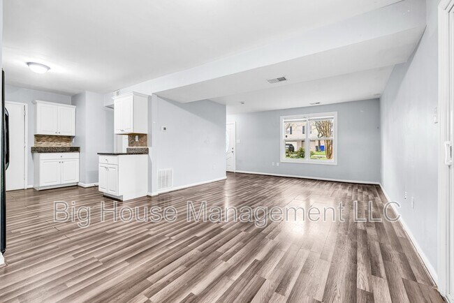 Photo - 4536 Reeves Pl Townhome