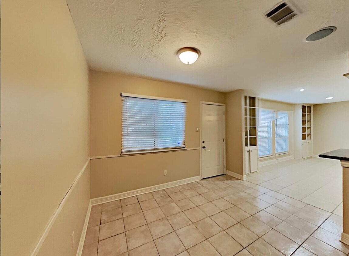 Foto del edificio - 16395 Havenpark Dr