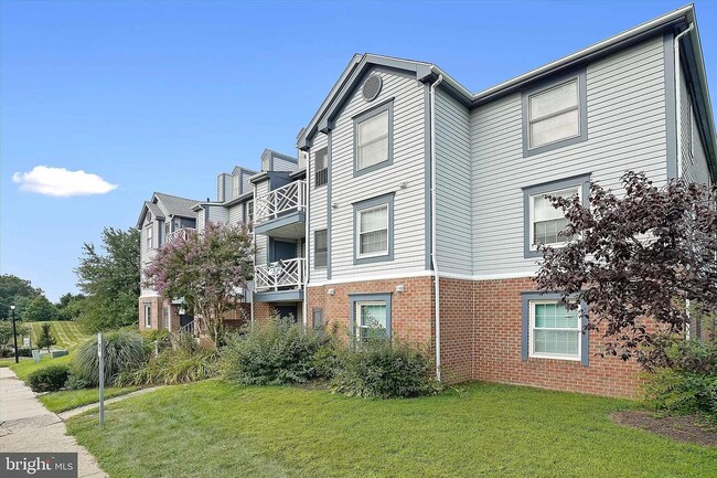 Building Photo - 209 Oak Leaf Cir