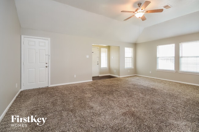 Foto del edificio - 12207 Duane Ct