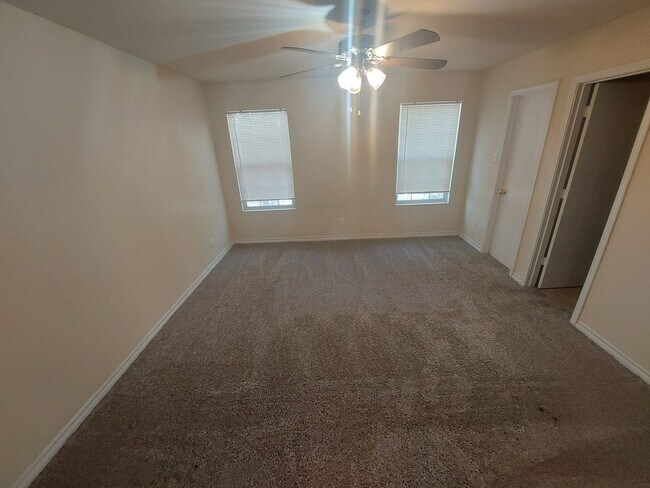 Foto del edificio - The Gardens at The Summit~Three Bedroom To...