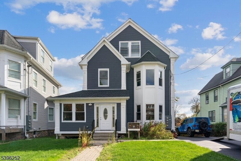 Foto principal - 57 Elm St