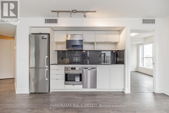 Photo du bâtiment - 9 Mabelle Ave