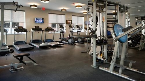 Foto del edificio - 1200 Grand St