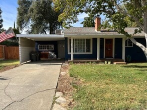 Building Photo - 114 3rd St