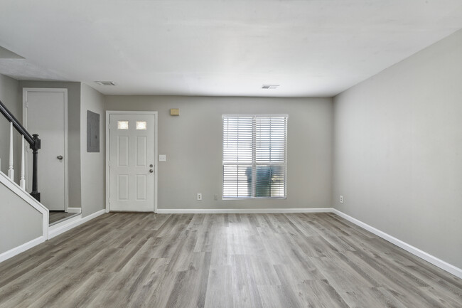 Building Photo - 3065 Revere Ct, Atlanta, GA 30340