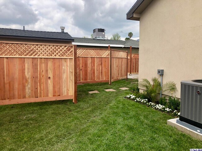 Foto del edificio - 12781 Woodcock Ave