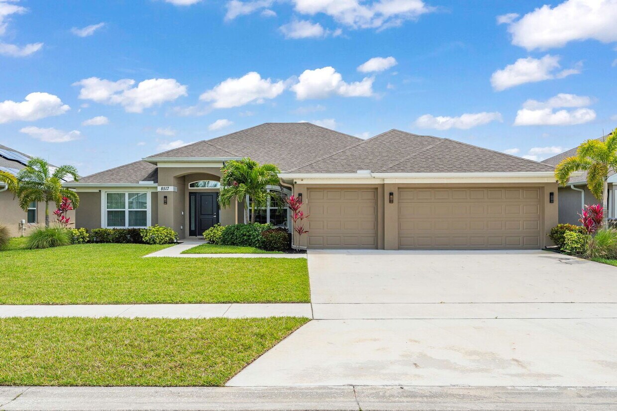 Photo - 8517 Waterstone Boulevard, Fort Pierce, FL 34951 - 4 BR 3 BA Single-Family Home