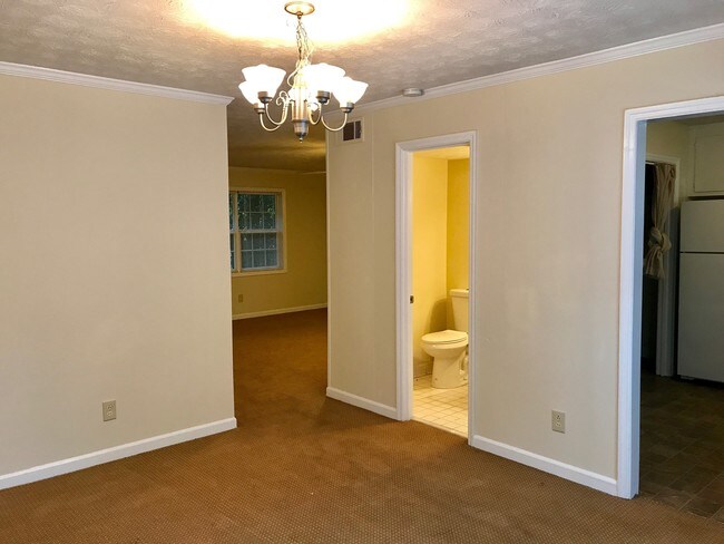 Foto del edificio - 330 Winding River Dr