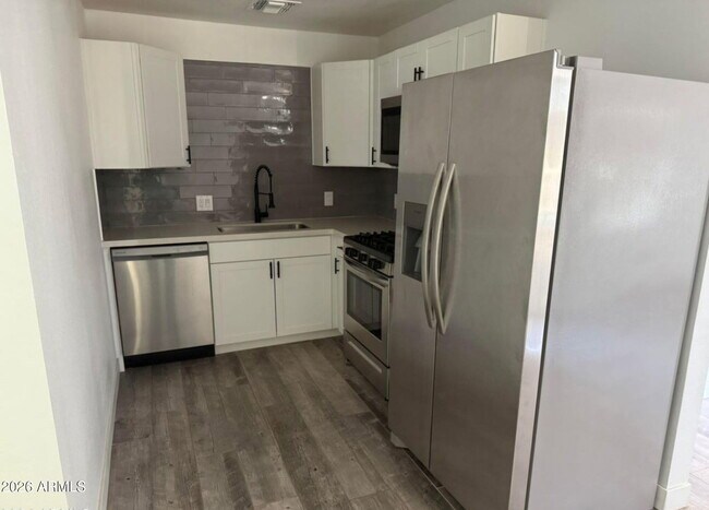 Foto del edificio - 5039 N 18th Ave