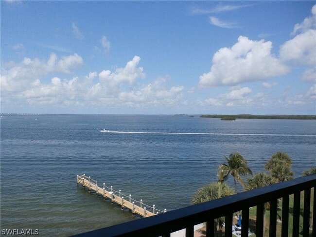Building Photo - 15011 Punta Rassa Rd