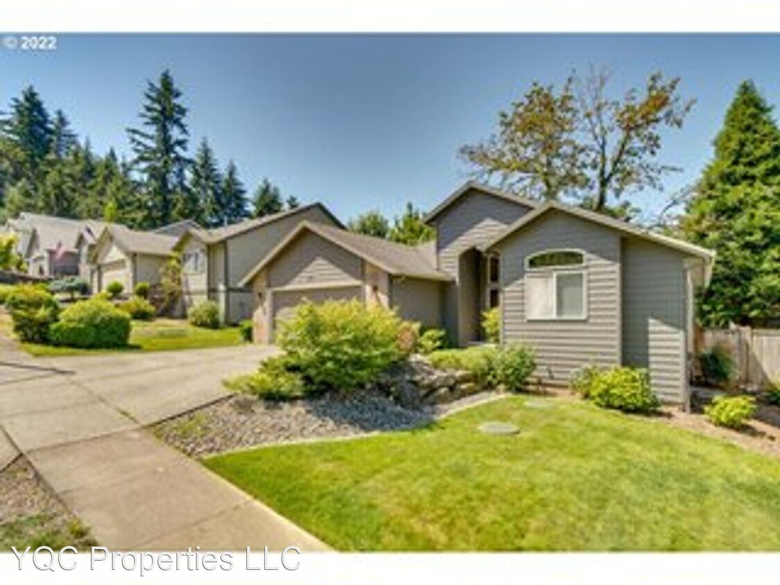 Primary Photo - 3 br, 2 bath House - 2733 NW Julia St