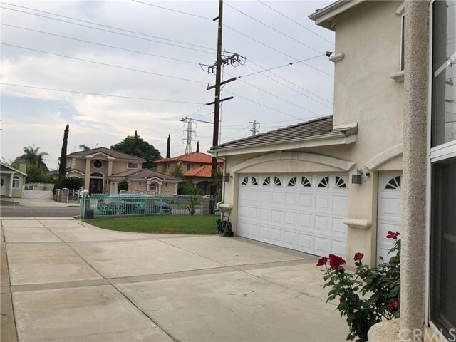 Building Photo - 8621 E Hermosa Dr