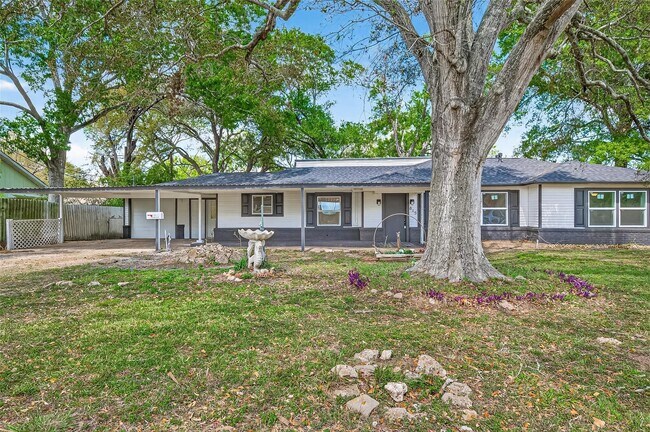 Foto del edificio - 815 Brooks Ave