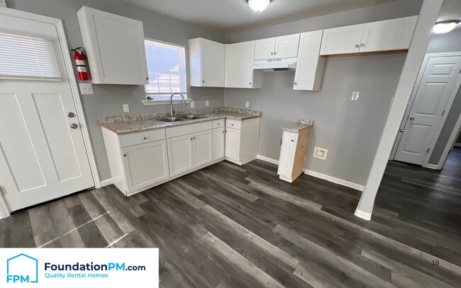 Foto del edificio - 2552 Derbyshire Ave