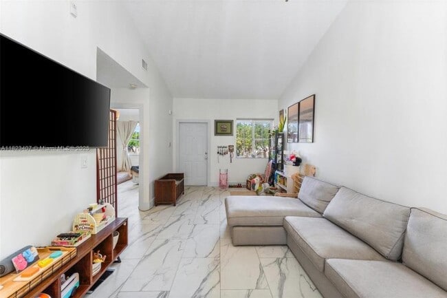 Foto del edificio - 2 bedroom in Pembroke Pines FL 33024