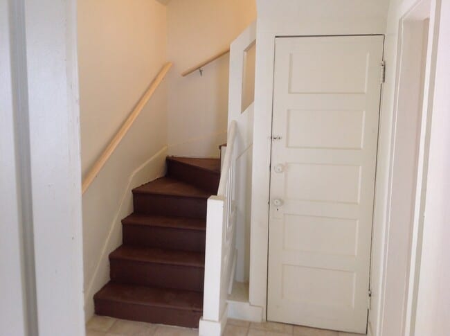 Building Photo - Single Family Home