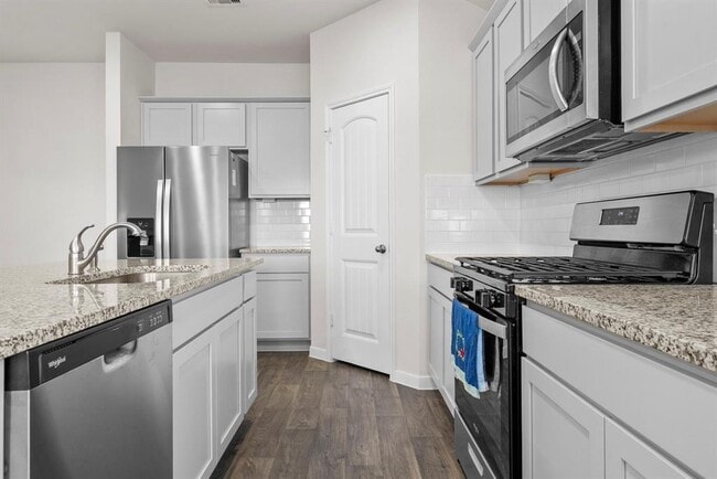 Foto del edificio - 320 Darwin Pl