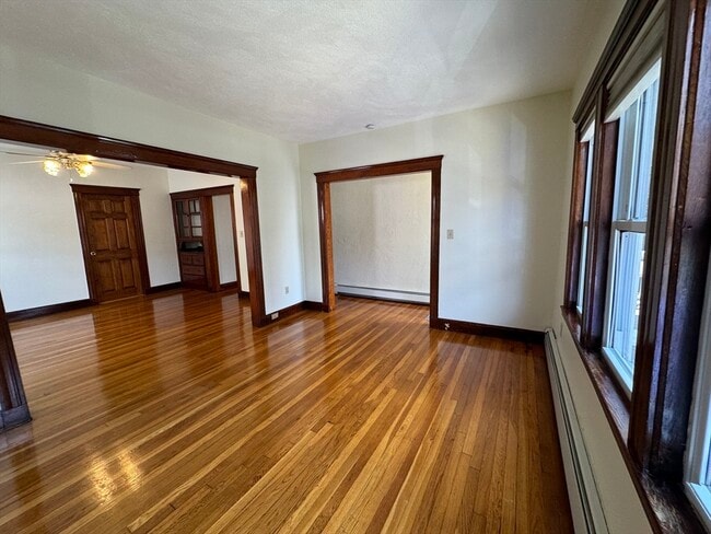 Building Photo - 10 Laurel Terrace