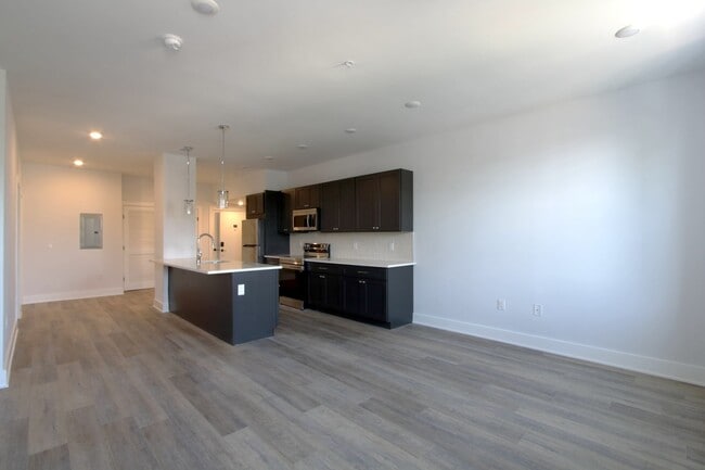 Interior Photo - The Allengrove