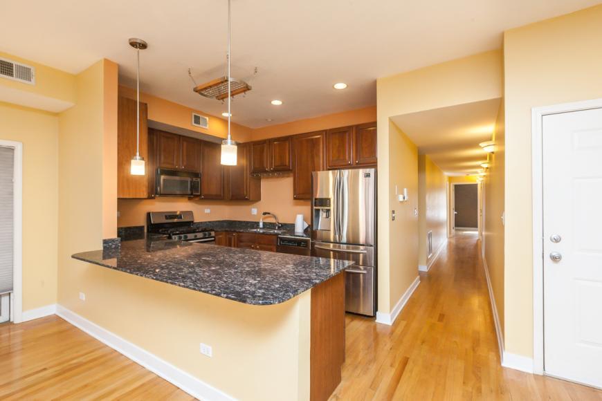 Foto principal - 2 bedroom in Chicago IL 60642