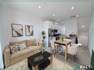 Building Photo - 15314 Grevillea Ave