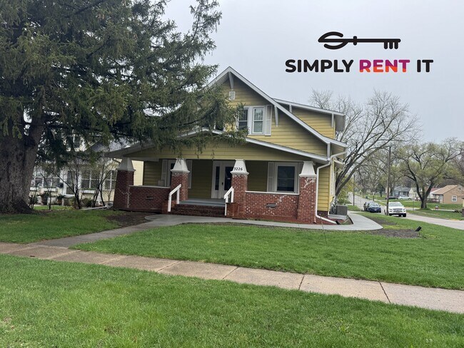 Foto del edificio - Renovated 2 Bedroom, 2 Bathroom on Campus!