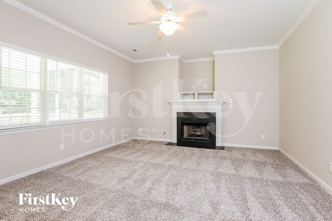 Foto del edificio - 128 Harvest Moon Rd