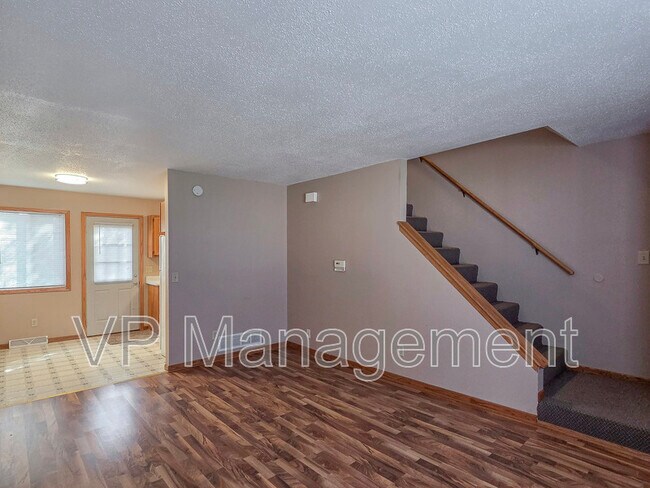 Foto del edificio - 7 Park Crest Ct