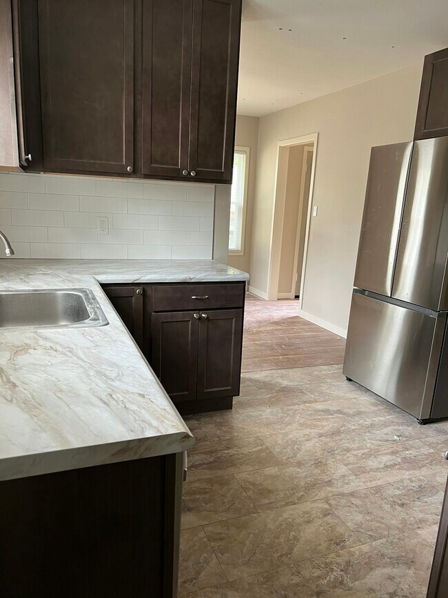 Foto del edificio - 816 N Monroe St