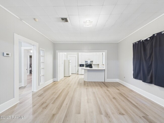 Building Photo - 133 Lyman Dr
