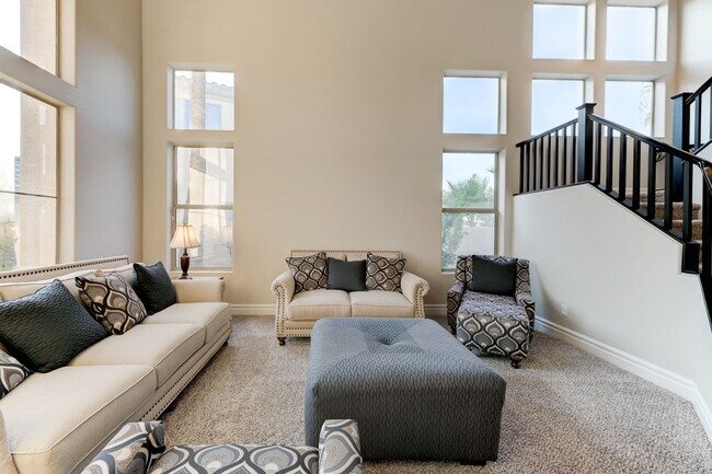 Building Photo - 5 Chateau Whistler Ct