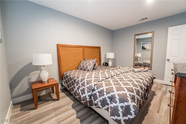 Building Photo - 3955 Savoy Ct