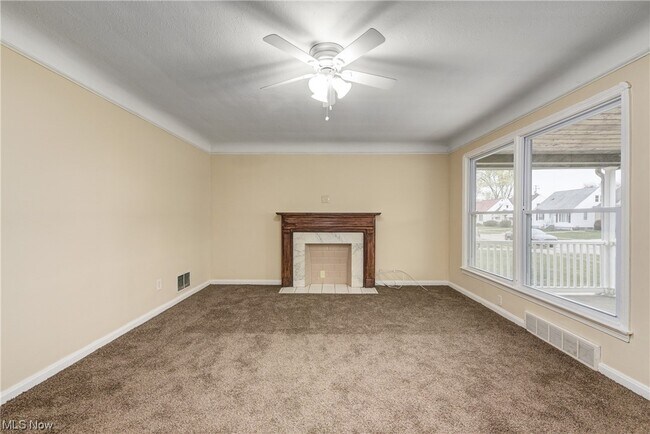 Building Photo - 4514 Redfern Rd