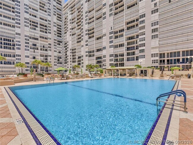 Building Photo - 4280 Galt Ocean Dr