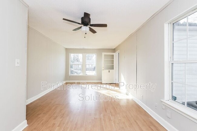 Building Photo - 3614 Yale Ave