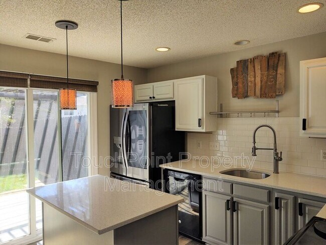 Building Photo - 12119 Bottlebrush Pl