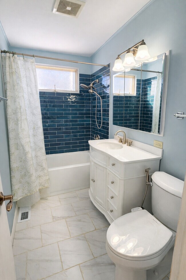 Foto del edificio - 5440 Benton Ave