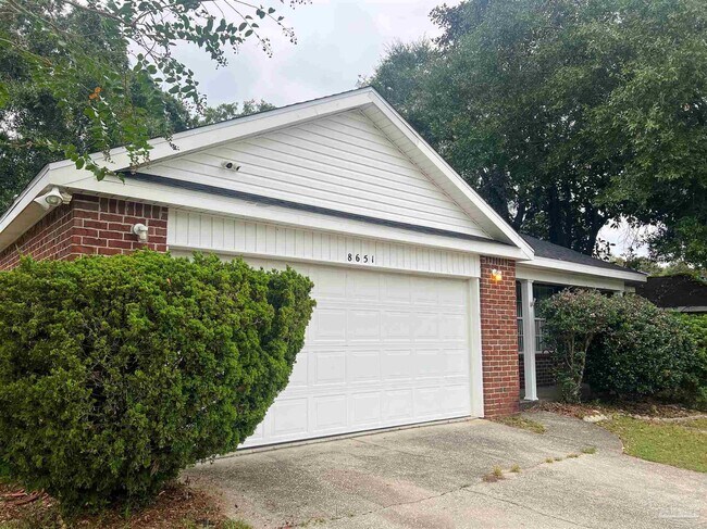 Building Photo - 8651 Ramble Woods Dr