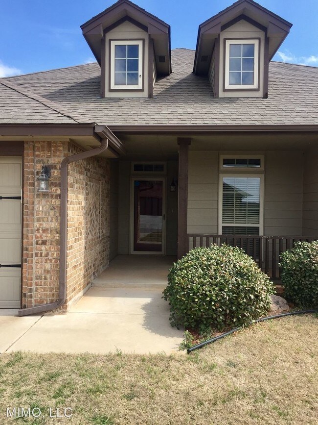 Building Photo - 700 Drover Ln