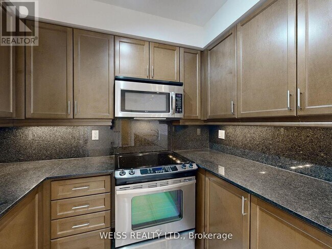 Building Photo - 88-688 Promenade Cir