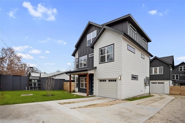 Building Photo - 5305 Ledesma Rd